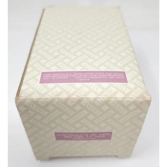 Vintage Avon Butterfly Fantasy Porcelain Treasure Egg Trinket Box New in Box U35 - Picture 6 of 6